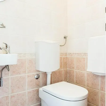 Azzurro 4 Stars Apartment *